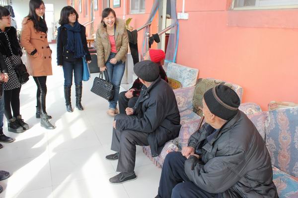 播撒爱心 传递温暖——公司开展新学期志愿者活动