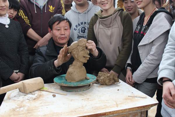 竟博电竞官网举办非物质文化遗产走进校园系列活动