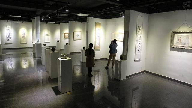 竟博电竞官网举办“迎春”教师作品联展