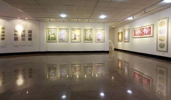竟博电竞官网2013届毕业作品展隆重开展